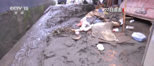 券商按月配资 多方救援力量紧急出动 直击灾后救援现场